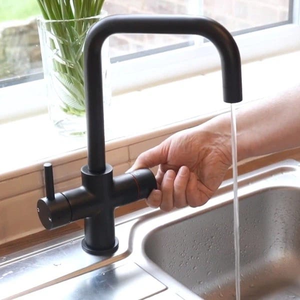 بطارية مجلى مع خط فلتر ستانلس اسود