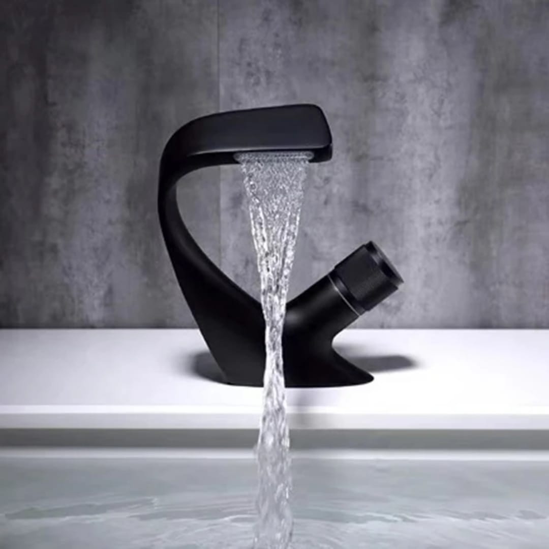 بطارية مغسلة ديكور اسود